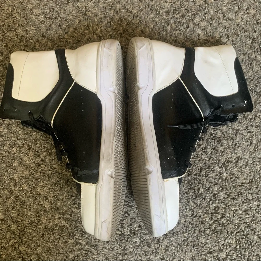 Gucci White &‎ Black Hightop Sneakers 10.5
